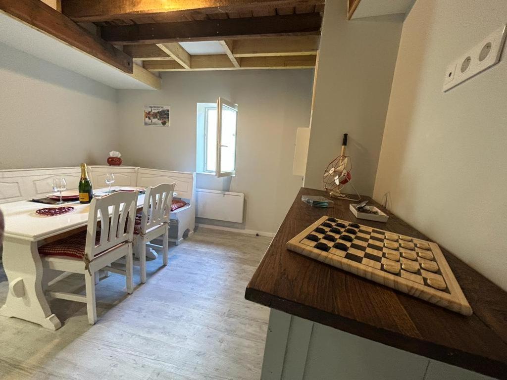 Pensjonat Le Citadin Bourguignon Toucy Zewnętrze zdjęcie